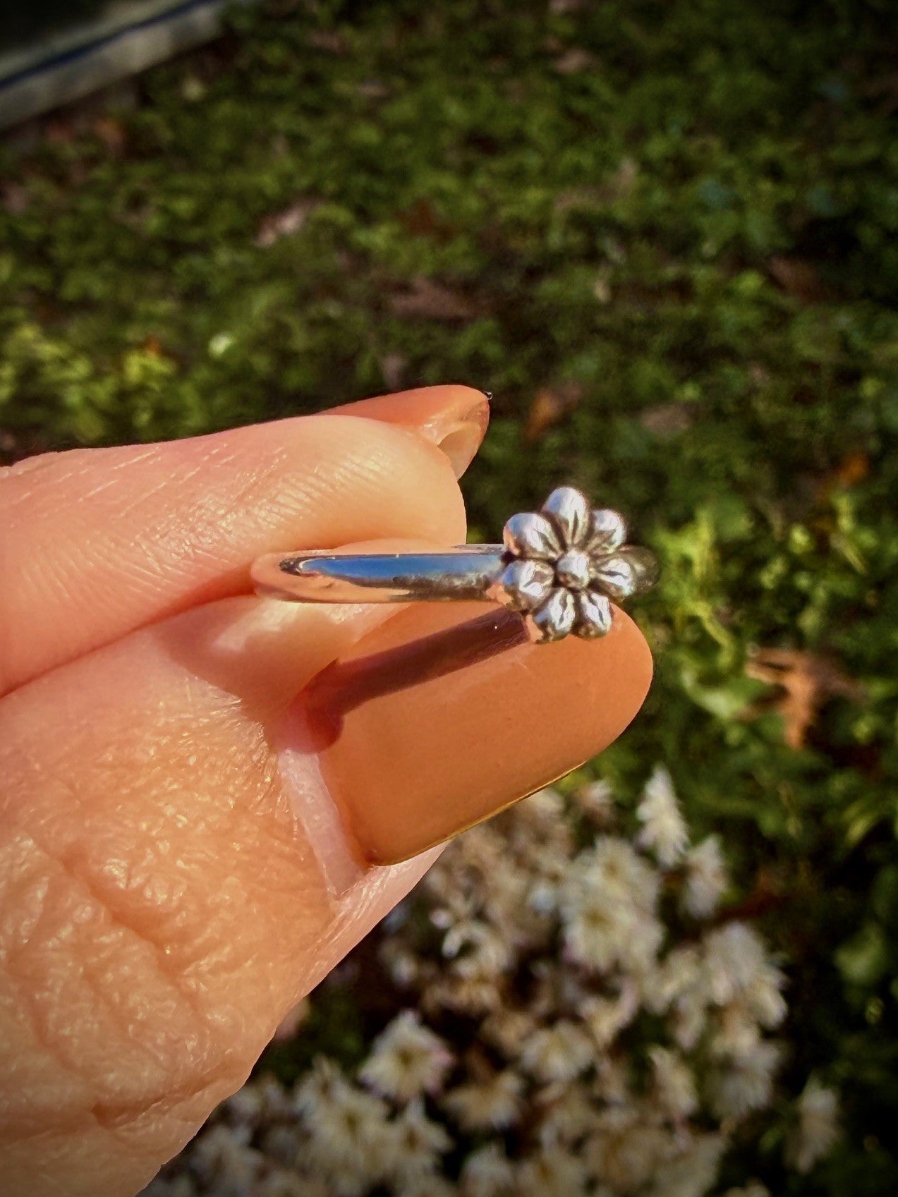 Simple Sterling Silver Small Flower Ring (Size 5.25)
