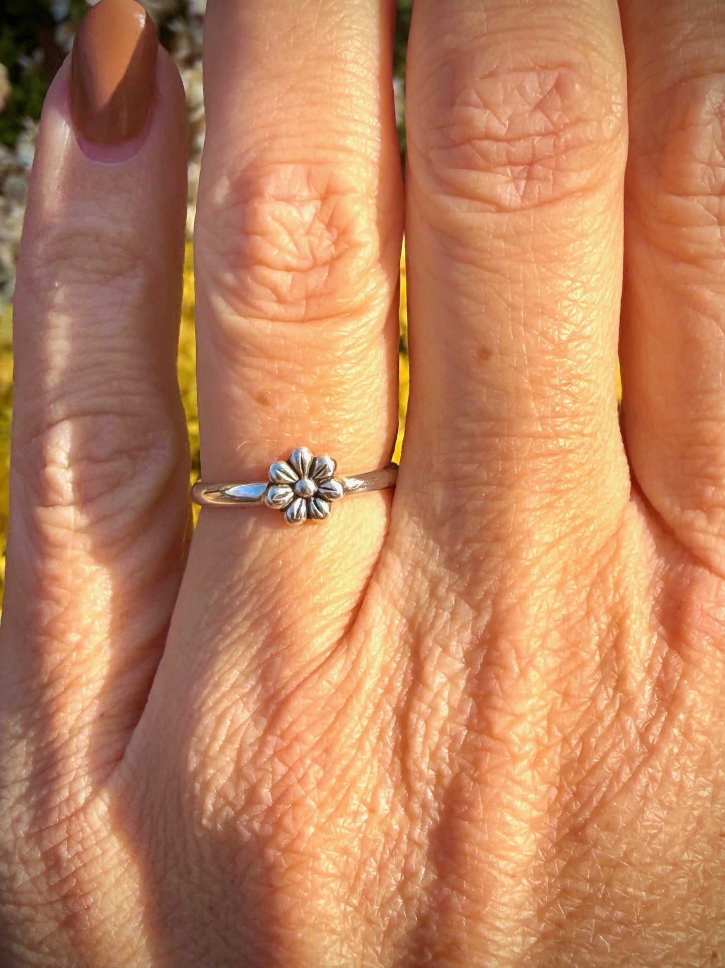 Simple Sterling Silver Small Flower Ring (Size 5.25)