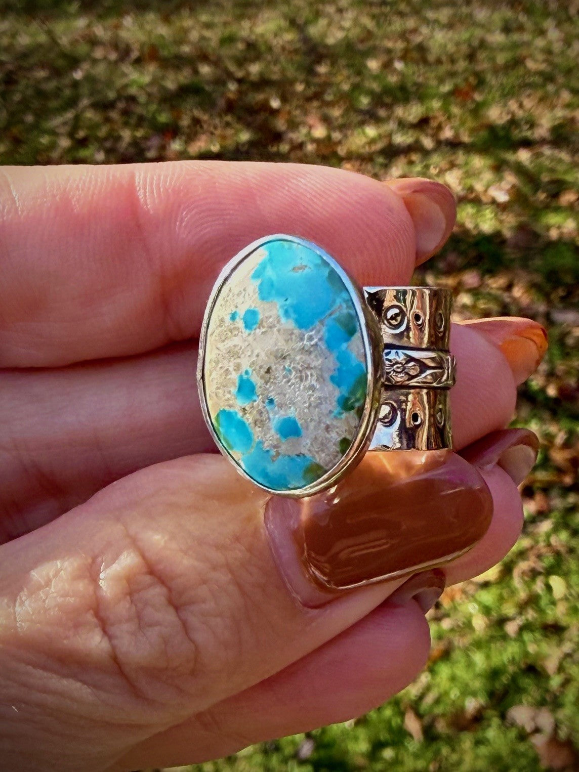Sonoran Gold Turquoise Ring with Flower Band (Size 7.5)