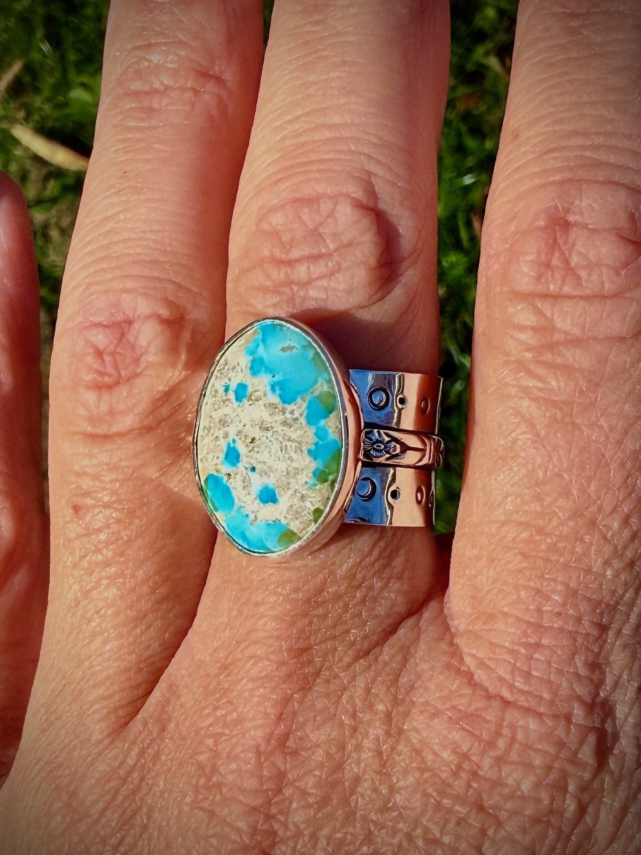 Sonoran Gold Turquoise Ring with Flower Band (Size 7.5)